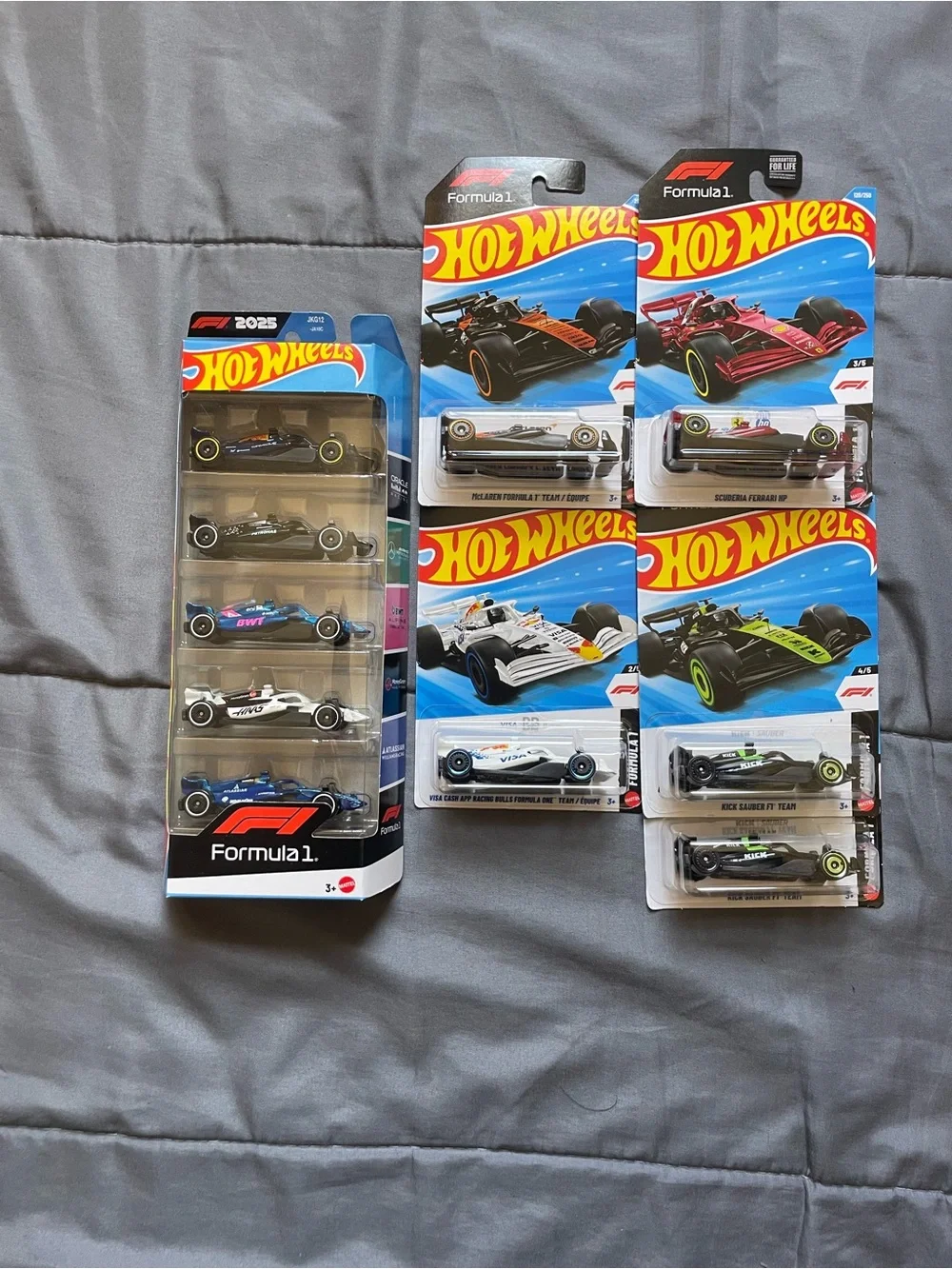 F1 hotwheel Blue, Black, White, Red, Green